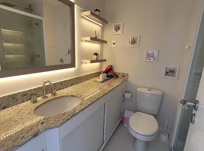 Apartamento Studiolux, Vaga Grátis, Piscina, Gym, Netflix, Ao Lado Da Puc *