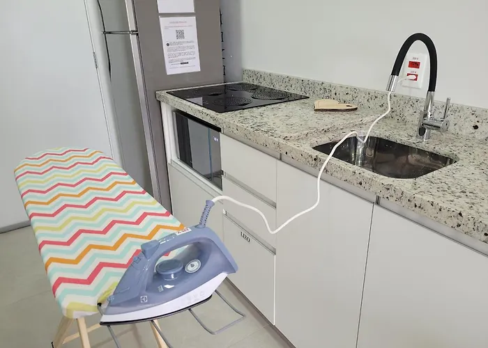 Studiolux, Vaga Grátis, Piscina, Gym, Netflix, Ao Lado Da Puc * Porto Alegre